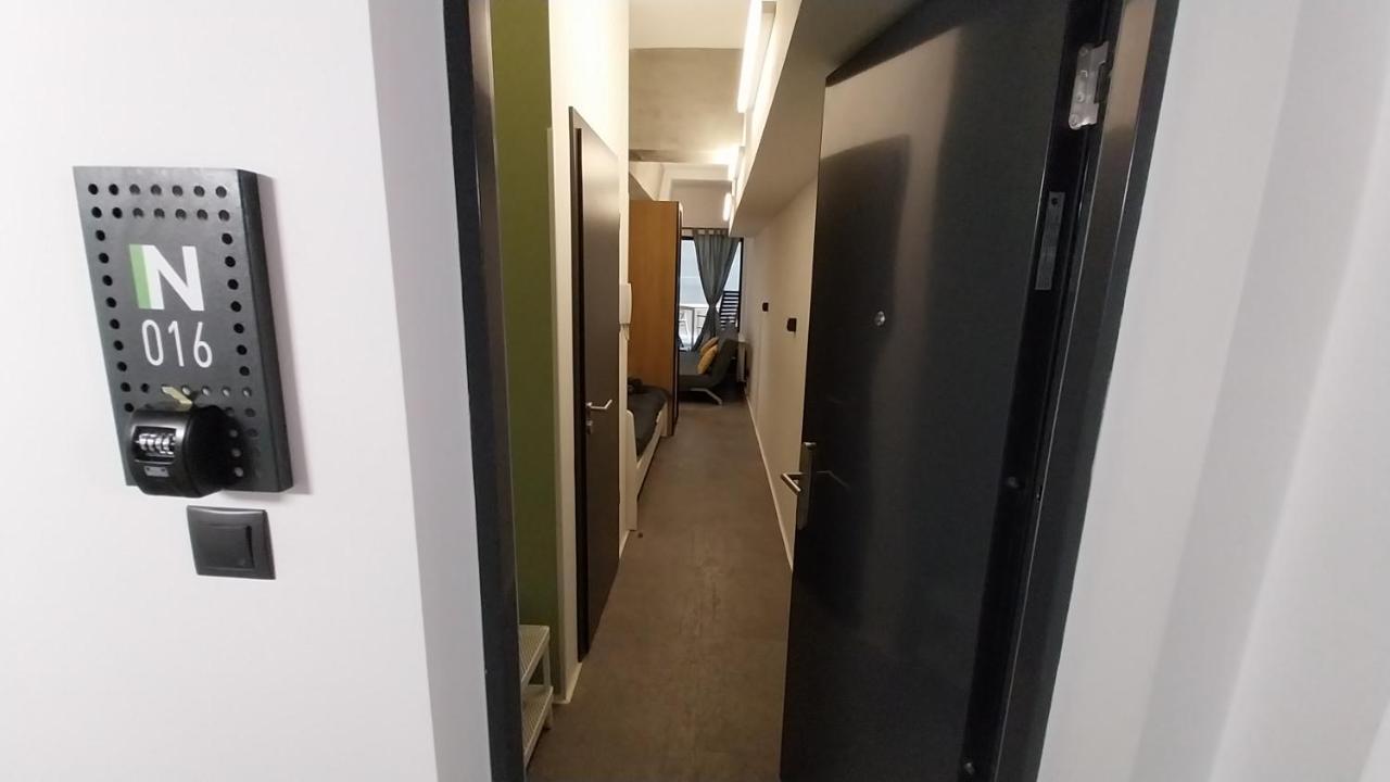 Peaceful Basement Apartment With Terrace & Free Gym ブダペスト エクステリア 写真