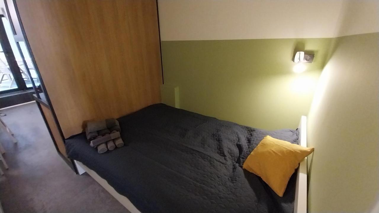 Peaceful Basement Apartment With Terrace & Free Gym ブダペスト エクステリア 写真