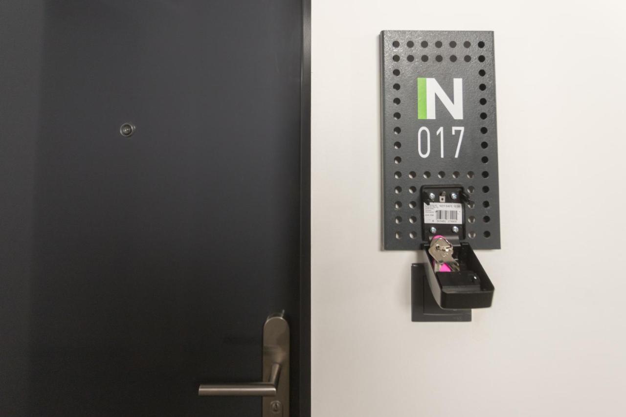 Peaceful Basement Apartment With Terrace & Free Gym ブダペスト エクステリア 写真
