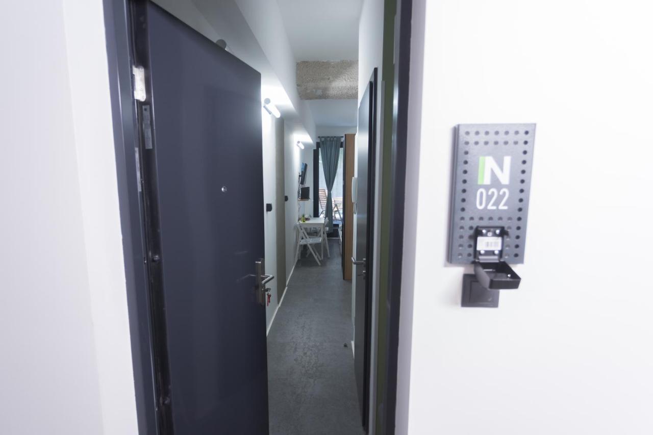 Peaceful Basement Apartment With Terrace & Free Gym ブダペスト エクステリア 写真